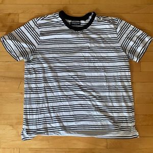 Kenneth Cole T shirt striped XL